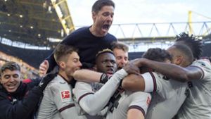 Fußball Bundesliga: Bayer-Erfolgsserie hält auch in Dortmund: 1:1 in der Nachspielzeit