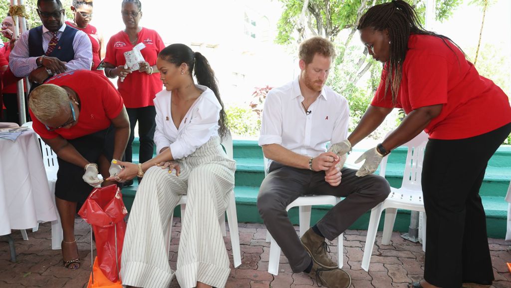 HIV-Test zur Aufklärung: Prinz Harry und Rihanna lassen sich am Welt-Aids-Tag testen