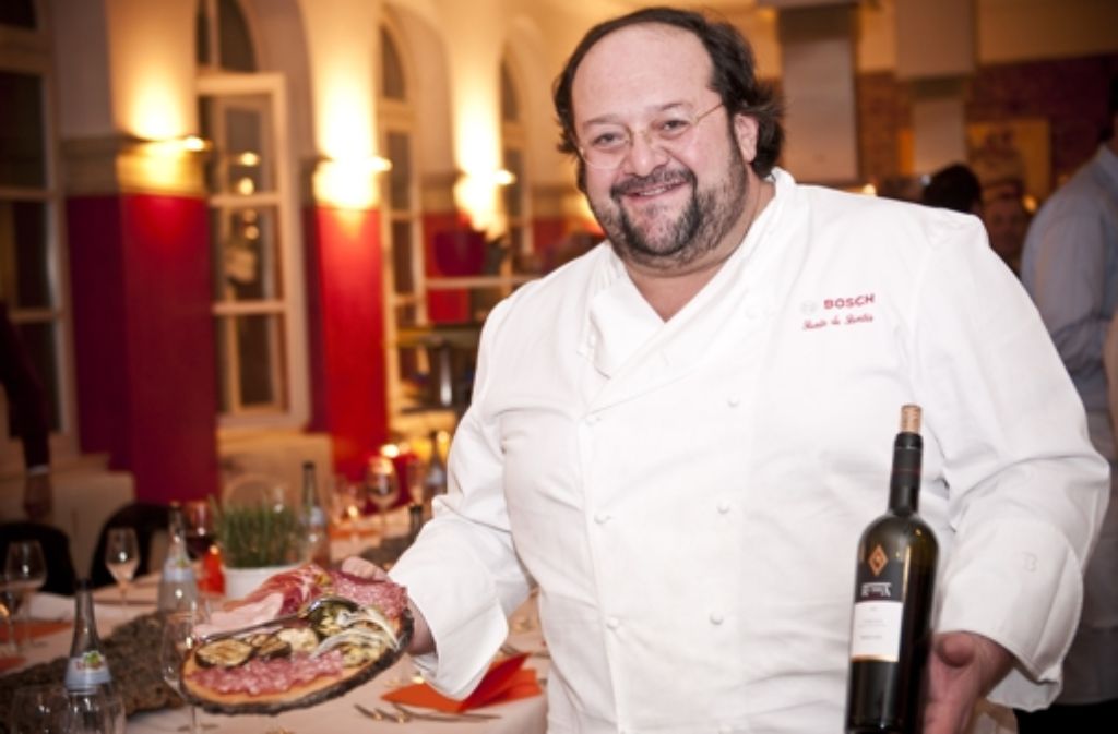 Zu seinem Restaurant San Pietro im Heusteigviertel gehört auch eine Kochschule.