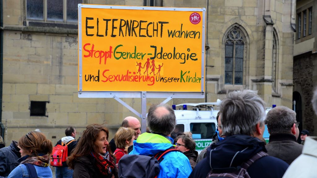 Bildungsplan-Gegner in Stuttgart: Es prallen wieder Welten aufeinander