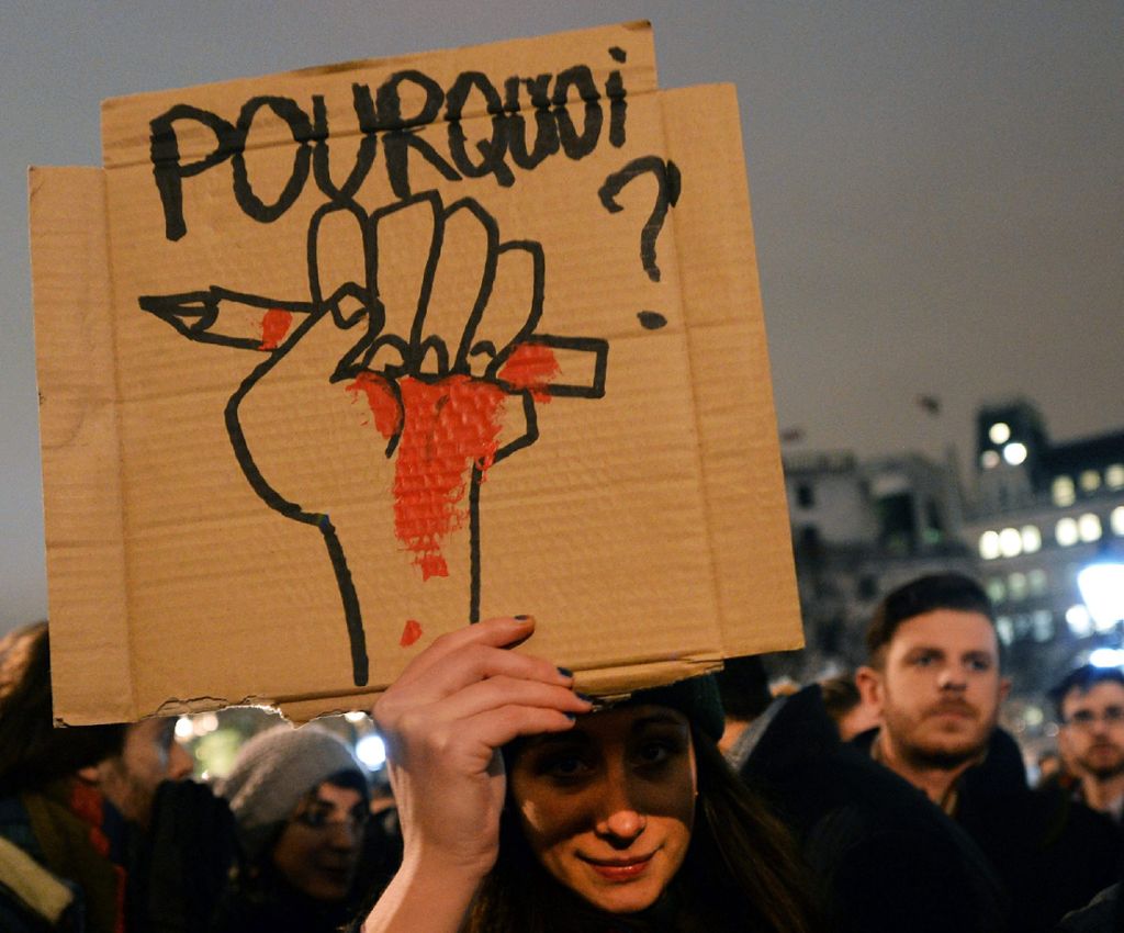 Auch in London sind nach dem Anschlag auf "Charlie Hebdo" Tausende von Menschen auf die Straße gegangen.