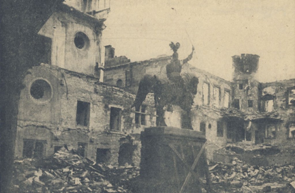 Das zerstörte Alte Schloss nach dem Zweiten Weltkrieg.
