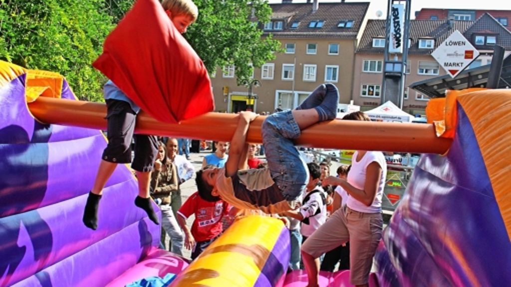 Kinderfest in Stuttgart-Weilimdorf: „Remmi Demmi“ auf dem Löwen-Markt