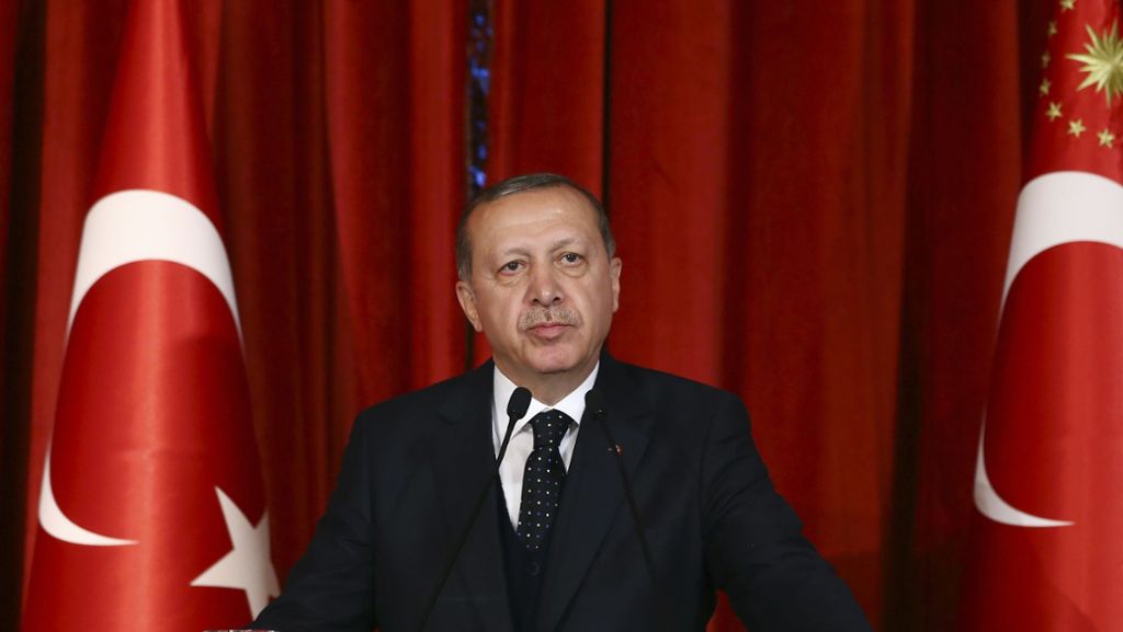 Türkei: Fast 4000 weitere Staatsbedienstete entlassen