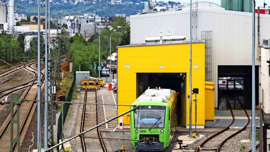 Streit um Lärmschutz an Strohgäubahn: Stadt will Anwohner rauswerfen