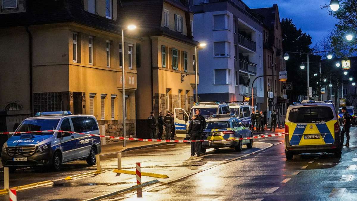 Vorfall am Göppinger Bahnhof: Schüsse bei rätselhafter Attacke einer Gruppe Jugendlicher