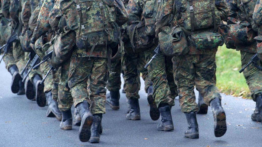 Tod von Soldat bei Fußmarsch: Bundeswehr räumt Fehl-Entscheidungen ein