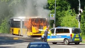 SSB-Bus in Stuttgart ausgebrannt: Ursache für Feuer in   SSB-Linienbus noch unklar