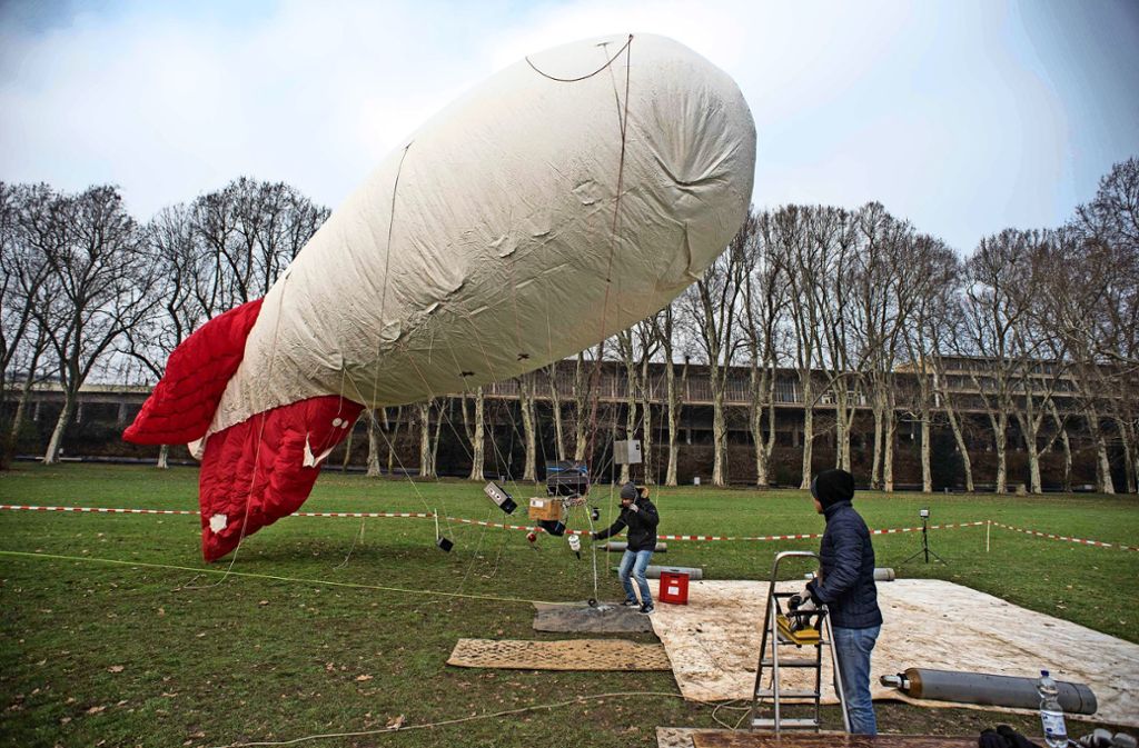 Vorübergehend am Boden, aber dann gleich wieder zum Messdatensammeln oben in der Luft: Der Fesselballon im Unteren Schlossgarten