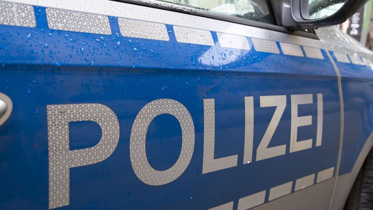 Fahrer stellt sich  der Polizei: Unfallflucht in Böblingen: Ölspur führt zum Auto