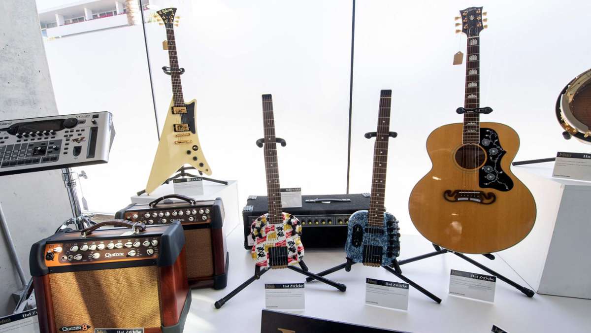 Versteigerung legendärer Instrumente: Wer will George Harrisons Gitarre?