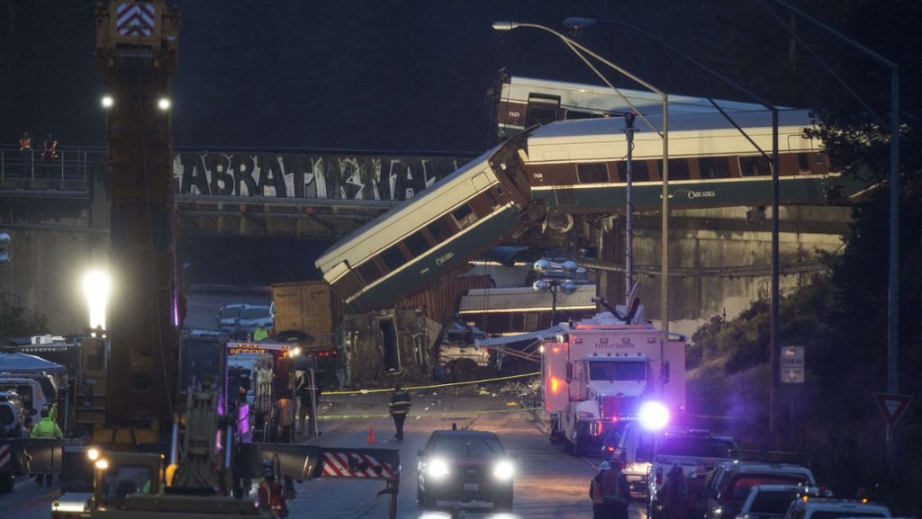 Tödliches Bahnunglück nahe Seattle: Zug war viel zu schnell unterwegs