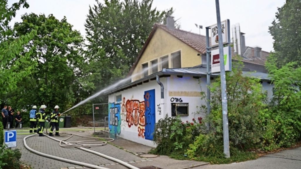 Übung in Degerloch: Feuerwehr geht vom Ernstfall aus