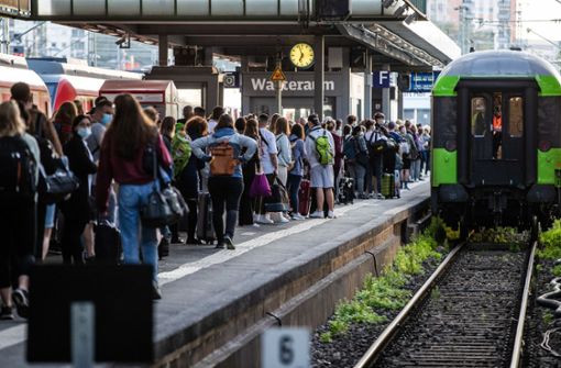 Bahnverkehr in Baden-Württemberg: Noch immer Einschränkungen wegen des Streiks - Vimarsana News