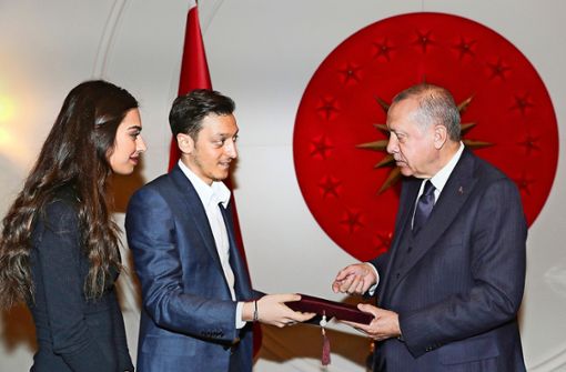 Mesut Ozil Prunkhochzeit Am Bosporus Panorama Stuttgarter Zeitung 