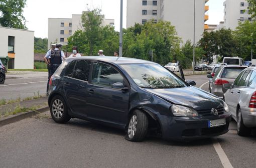 Stuttgart-Botnang: Umgefallene Getränkedose führt zu Auffahrunfall – hoher Schaden - Vimarsana News