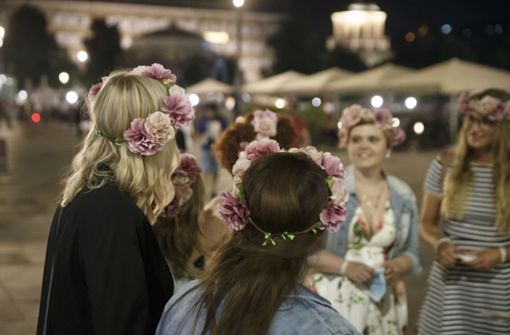 Samstagnacht in Stuttgart: Tanzende Männer und feiernde Junggesellinnen - Vimarsana News