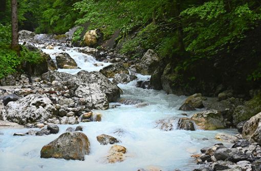 Flutwelle in der Höllentalklamm: Darauf müssen Wanderer in einer Klamm achten - Vimarsana News
