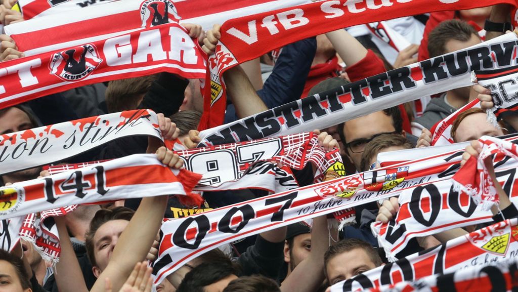 Fanzug nach Hannover: Für VfB-Fans beginnt die Party schon in Stuttgart