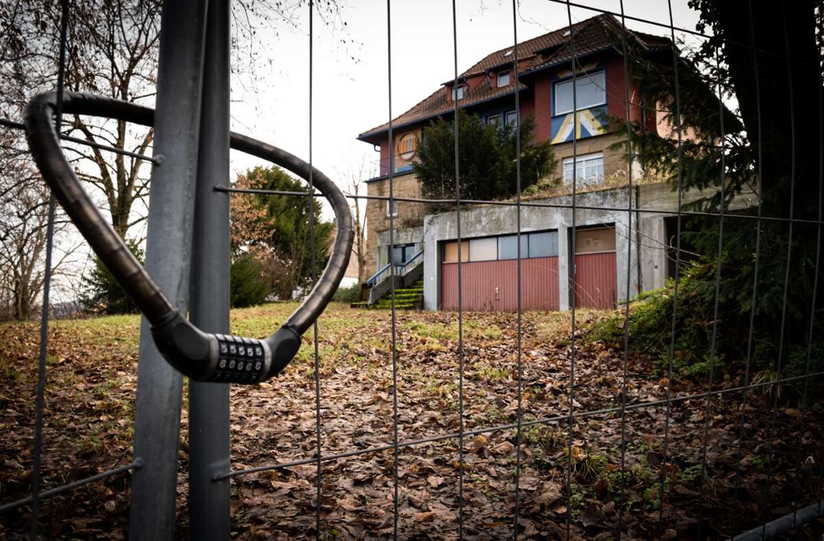 Zankapfel Die Hajek-Villa am Hasenberg sorgt seit vielen Jahren für Streit: Der Eigentümer und die Denkmalschützer kreuzten schon vor Gericht die Klingen.