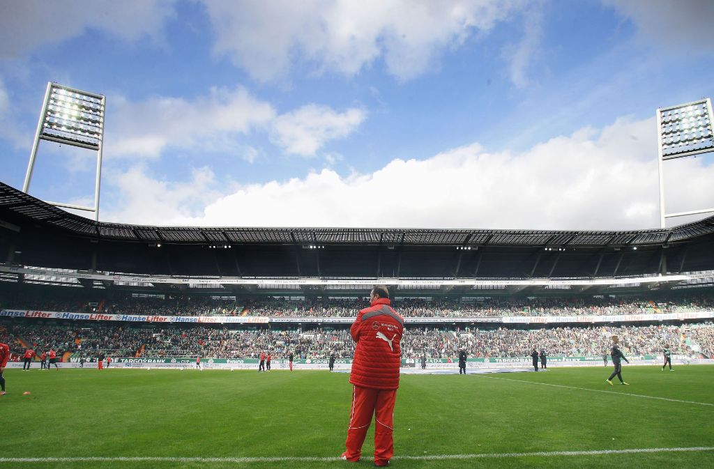 Das Bremer Weserstadion war 2006 vom DFB nicht berücksichtigt worden. Mit 37.500 Plätzen ist es das kleinste aller Stadien. Ob es für 2024 nominiert wird, ist fraglich.