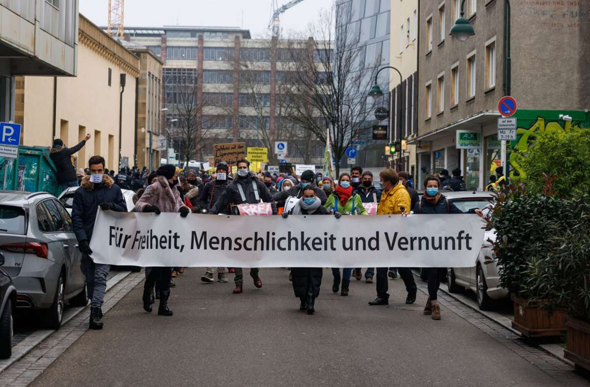 Anschließend zogen die Demonstranten durch die Freiburger Innenstadt.