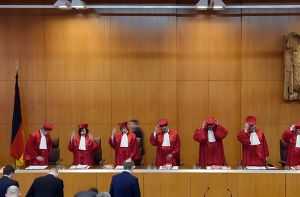 Verfassungsgericht pocht auf mehr Beweise