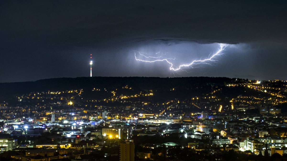 Wetter in Baden-Württemberg: DWD warnt vor schweren Gewittern am Sonntag