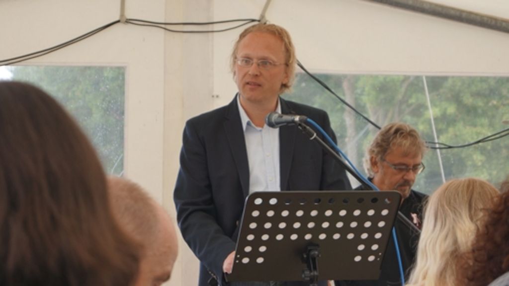  Zum Thaddäus-Troll-Wochenende hat der Literaturwissenschaftler Martin Kölbel über Thaddäus Troll als Wahlkämpfer und politischen Menschen gesprochen. 