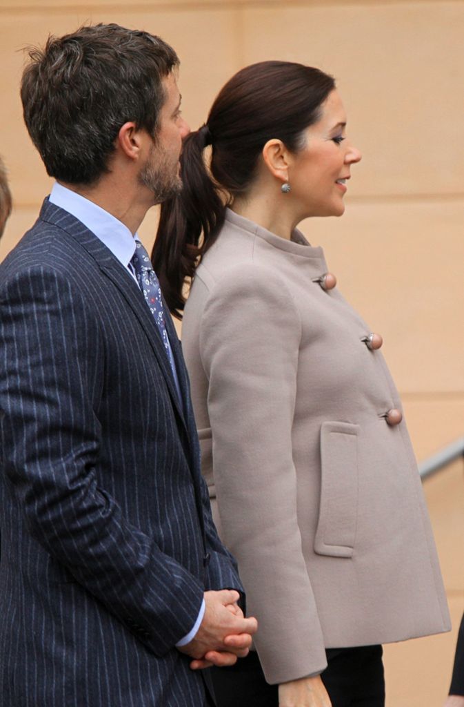 Fünf Jahre und zwei Kinder später (2007 kam Prinzessin Isabella zur Welt) war Mary 2010 wieder schwanger. Die Prinzessin und ihr Ehemann Frederik erwarteten Zwillinge - ...