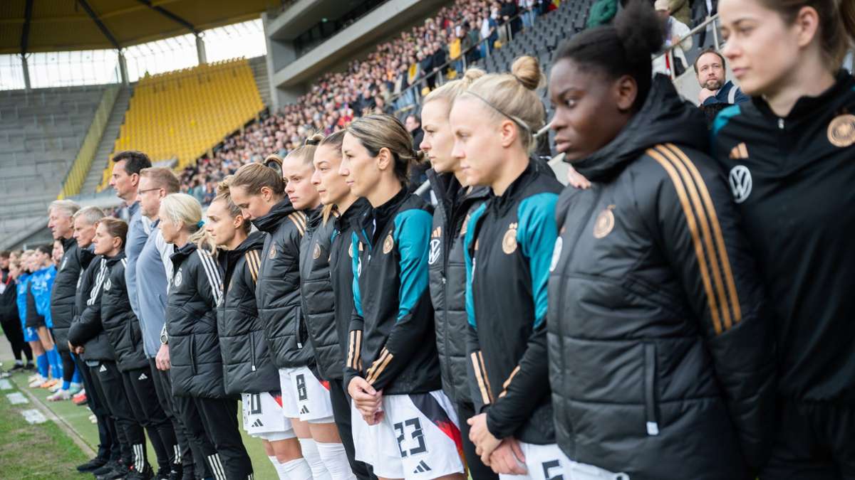 DFB-Frauen: Kleiner Kader, große Auswahl: Wie Hrubesch für Olympia plant