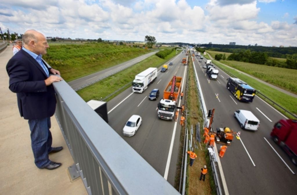 Verkehrsminister Hermann (Grüne) will die Autobahnen sicherer machen.