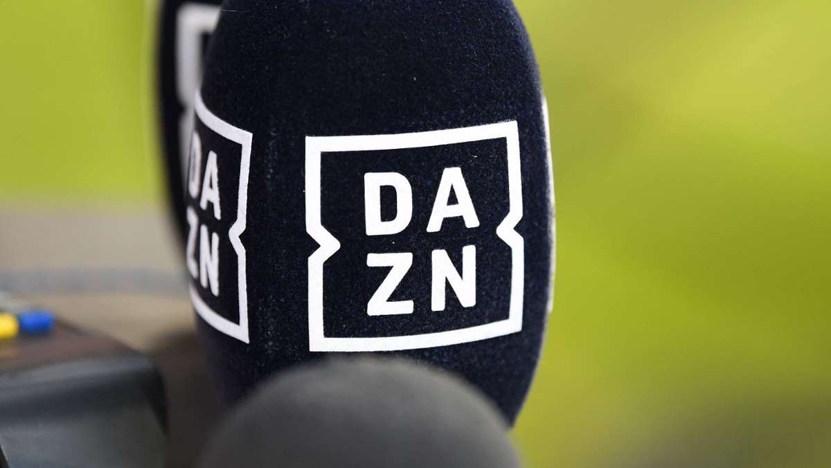  Sportlicher Anstieg der Preise: Der Internetsender DAZN hat angekündigt, dass die Gebühren für monatlich und jährlich abgeschlossene Abos deutlich teurer werden. 