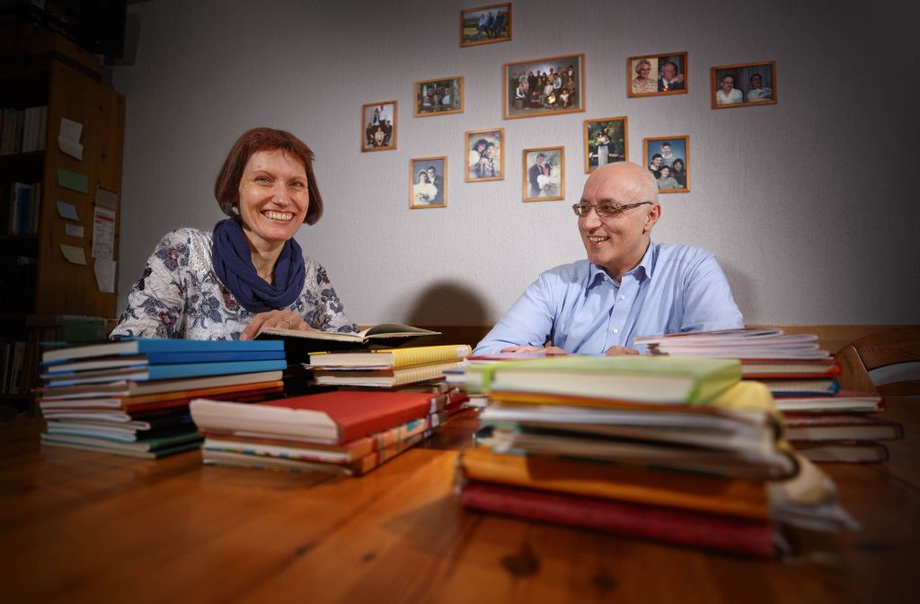 Moni und Hajo Riedel schreiben einander seit 27 Jahren Liebesbriefe. Zum Interview mit dem Paar geht es hier.