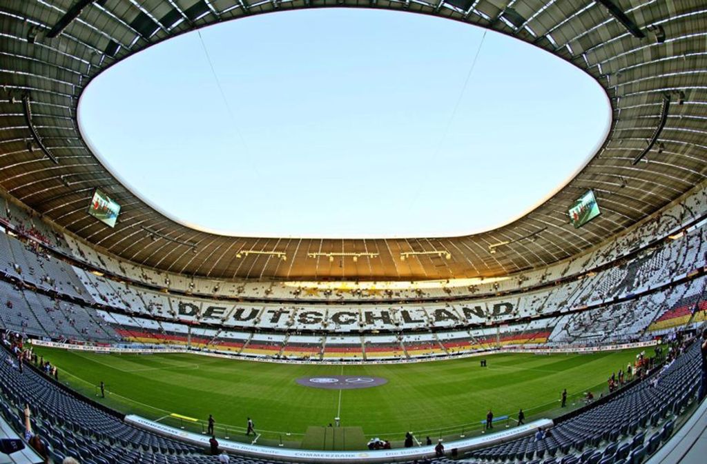 Name: Allianz-Arena; Kapazität: 70.000; Heimvereine: Bayern + 1860 München; Turniere: WM 1974, EM 1988, WM 2006