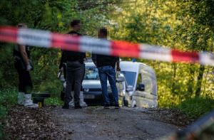 Polizei sucht Hinweise zu Leiche im Waldstück