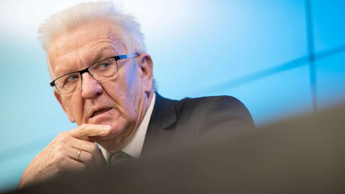 Die Bundes-CDU will sich nun in der Opposition wieder aufpäppeln – und sucht ihren Kern. Ministerpräsident Kretschmann kann über die Partei, mit der er im Ländle selbst regiert, hin und wieder nur den Kopf schütteln. 