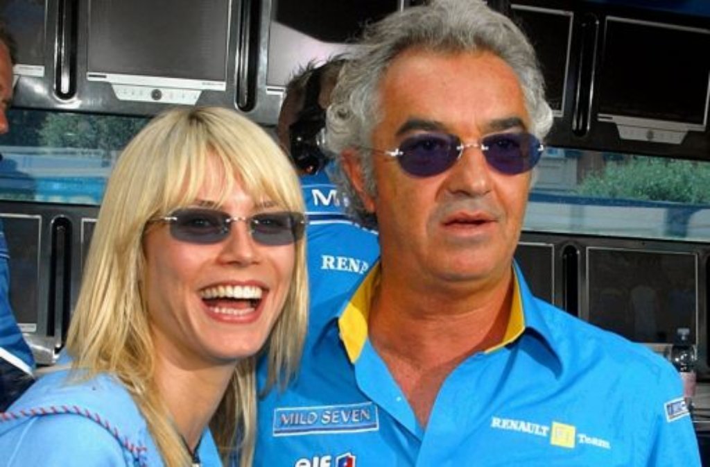 Nach der Hochzeit mit dem 14 Jahre älteren Star-Friseur Ric Pipino im Jahr 1997, von dem sie sich 2003 scheiden lässt, macht Heidis Beziehung zu Formel-1-Manager Flavio Briatore (Foto) Schlagzeilen.