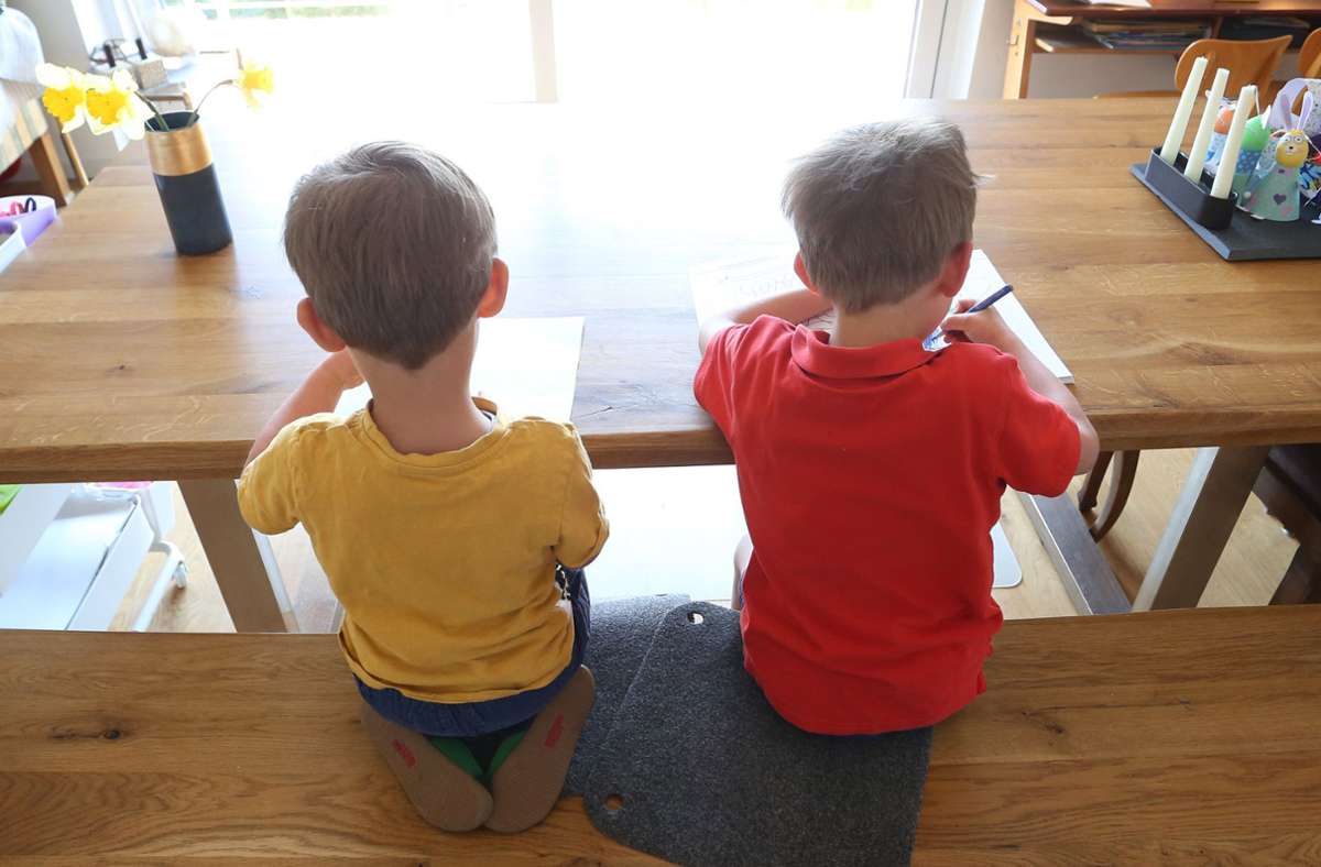 Zusammen aufwachsen, zusammen lernen – das Band zwischen Geschwistern ist meist eng.