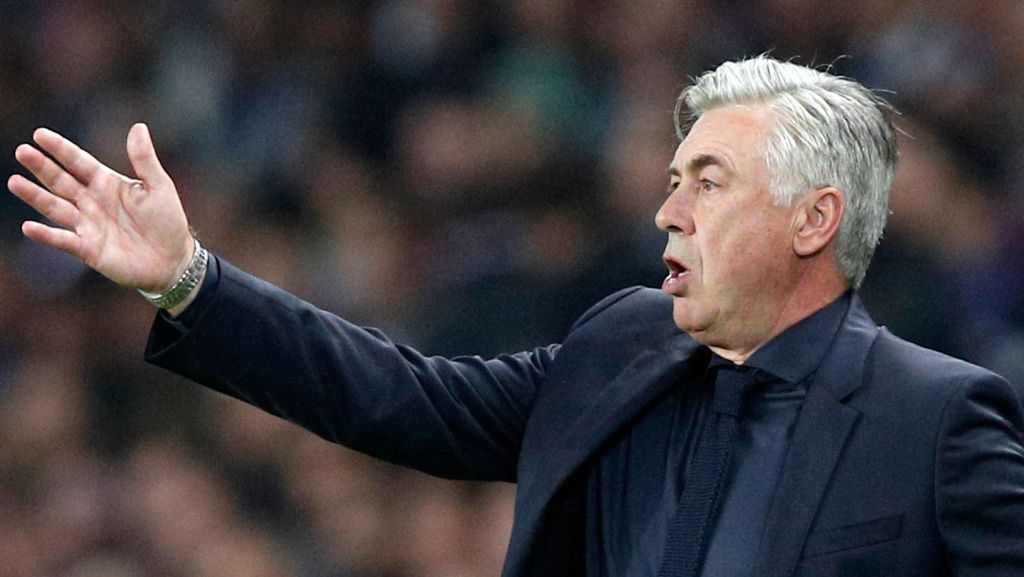  Das 0:3 in der UEFA Champions League bei Paris St. Germain war womöglich des Schlechten zuviel: Nun hat der FC Bayern München eine Krisensitzung einberufen – Trainer Carlo Ancelotti droht die Entlassung. 