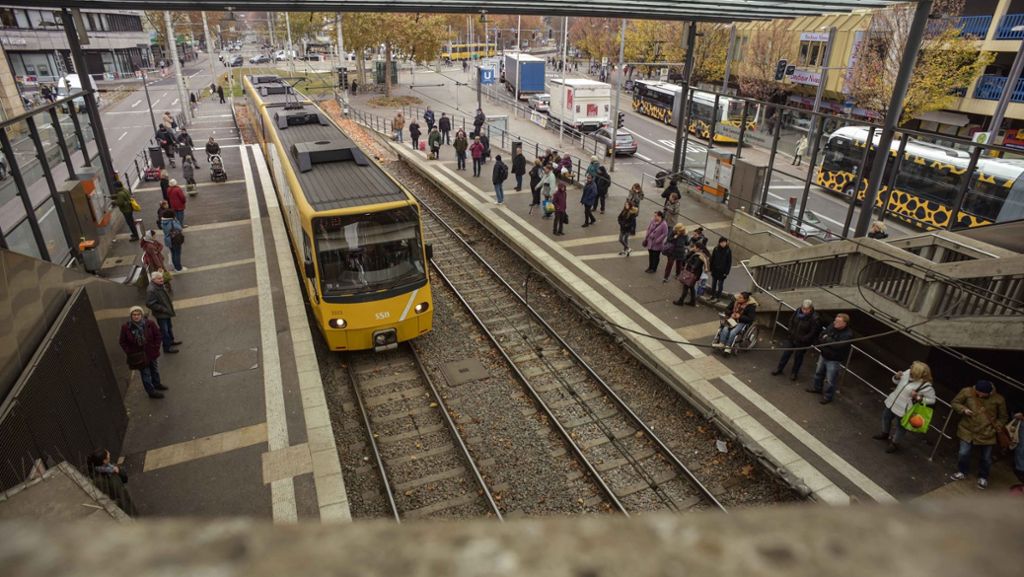 Jahreswechsel in Stuttgart: Mehr Betrieb bei Bussen und Bahnen