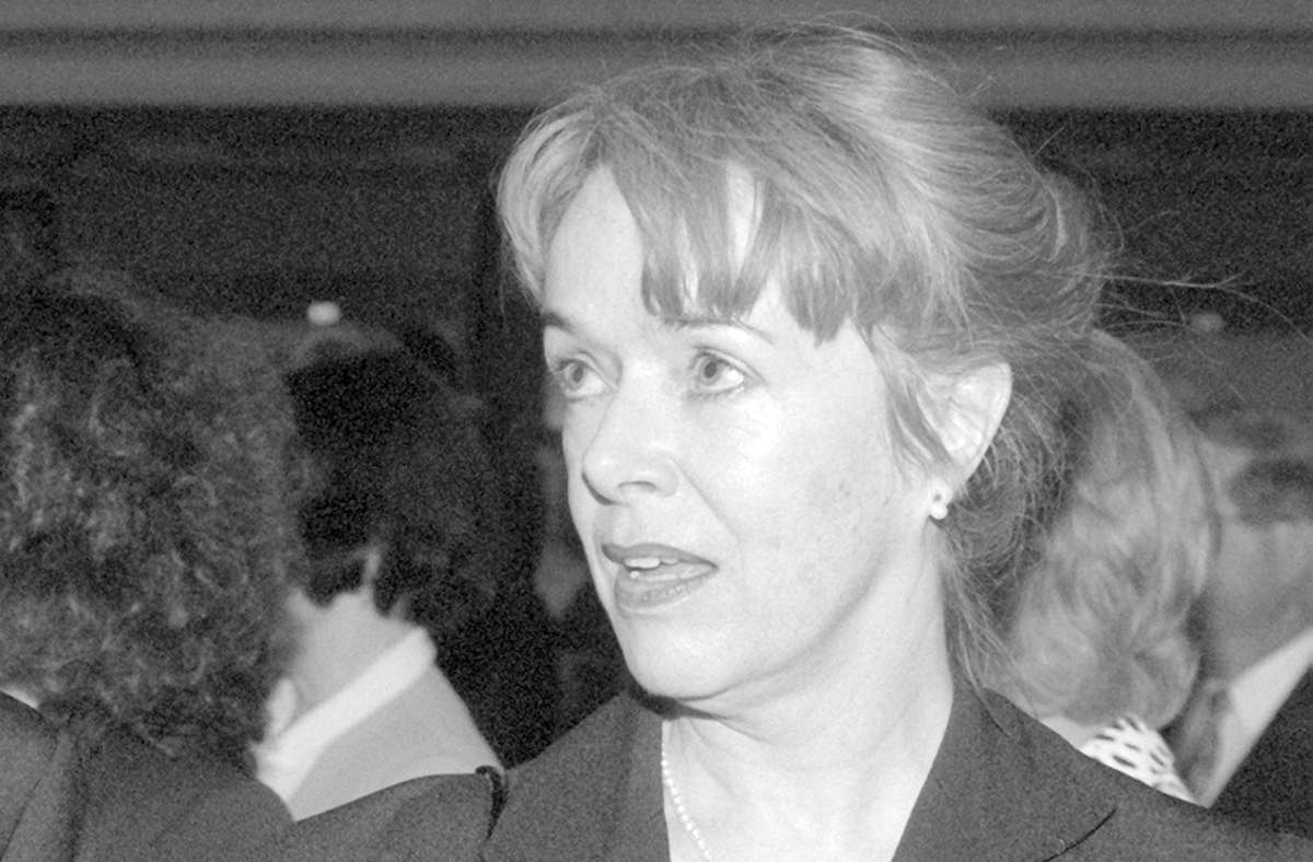 Im Alter Von 82 Jahren Schauspielerin Jutta Lampe Gestorben Kultur Stuttgarter Zeitung 