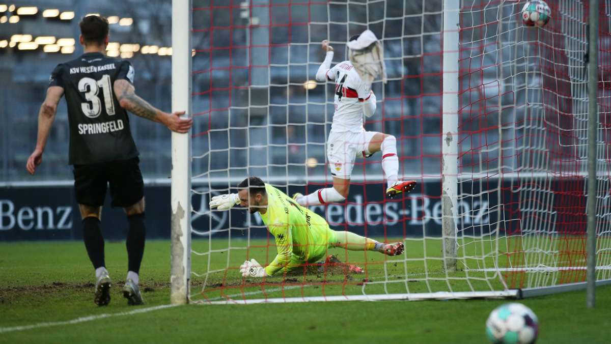 Fußball-Regionalliga: VfB Stuttgart II verliert nach schwacher Vorstellung gegen Hessen Kassel