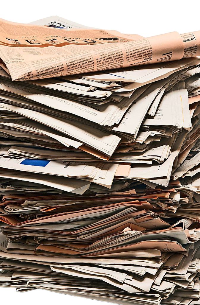 82 Kilo Altpapier: Als Altpapier zählt der komplette Papierabfall, wie zum Beispiel: Papierverpackungen, Kartonagen, Pappen, Kartons oder Zeitungen. Im Vergleich zum Vorjahr sank die Menge pro Einwohner um ein Kilogramm.