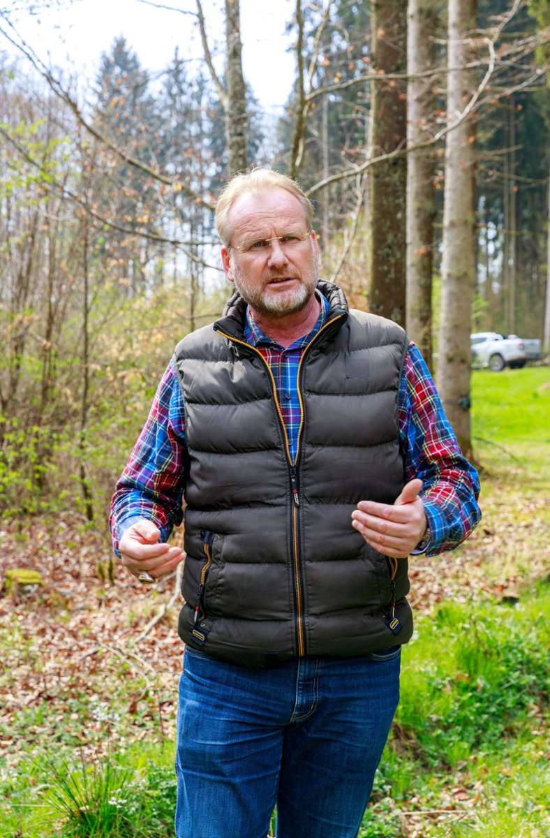Alfred Haas kümmert sich als Jäger und Landschaftsgestalter um den Wald.