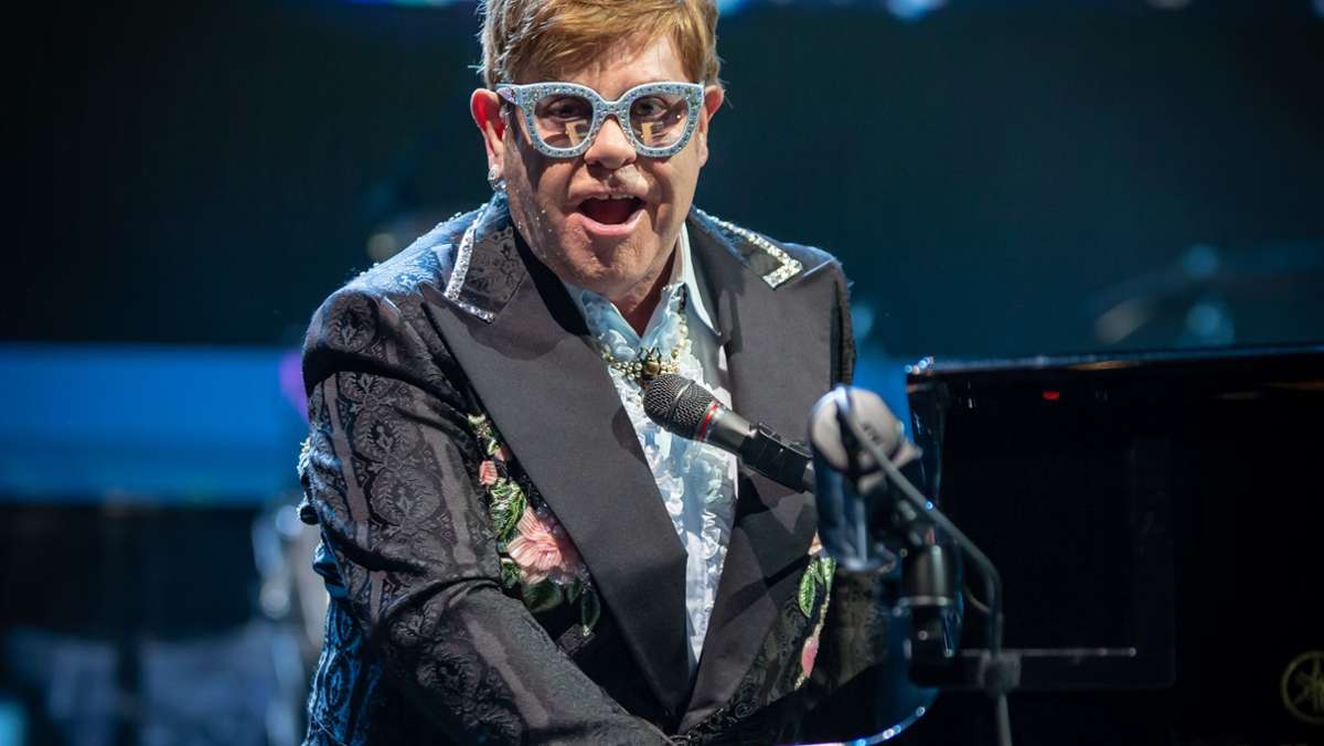  „Cold Heart (PNAU Remix)“, ein Duett mit Dua Lipa (25), bringt dem Popstar Elton John (74) den ersten Nummer-eins-Hit seit 16 Jahren. 