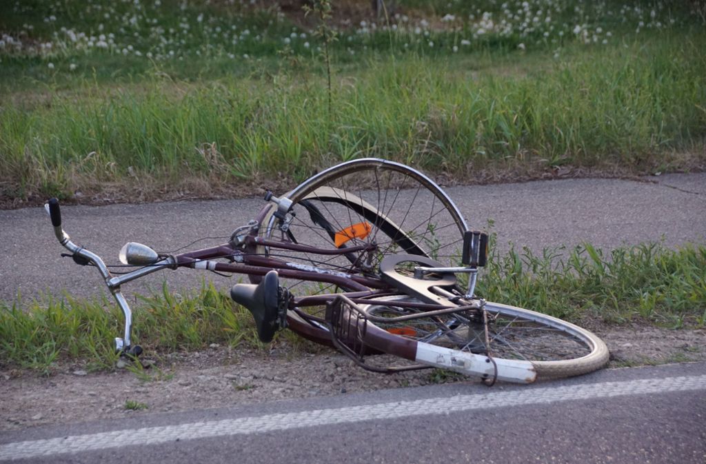 ...eine Fahrradfahrerin verletzt worden.