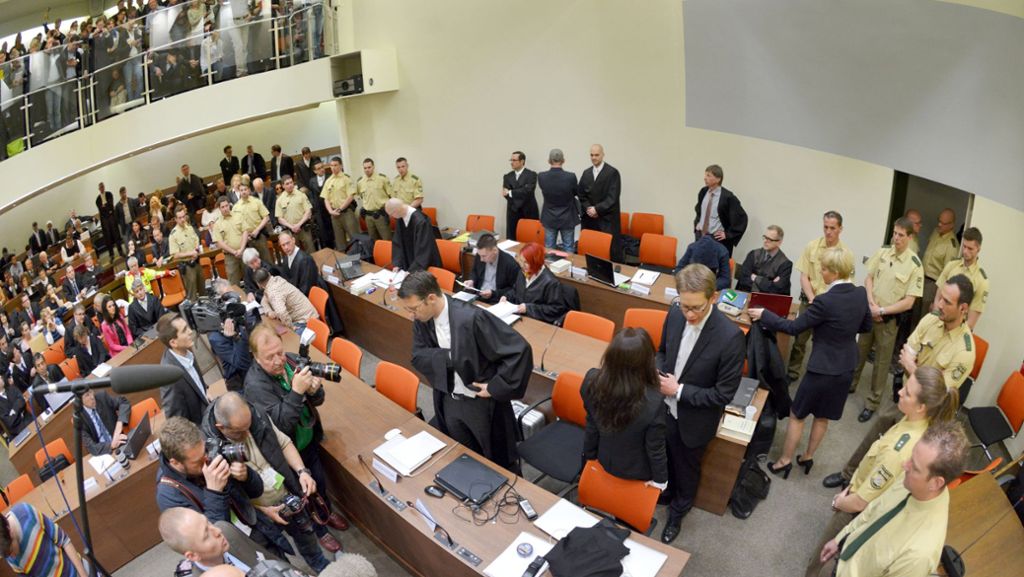  Gegen fünf Angeklagte richtet sich der NSU-Prozess am Oberlandesgericht München. Neben der Hautangeklagten Beate Zschäpe wird noch über vier weitere Personen geurteilt. 
