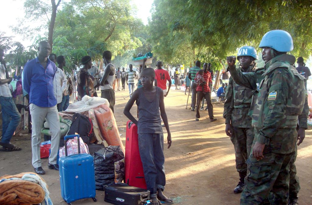 2004 bis heute – Südsudan/Sudan – UNMISS/UNAMID: Seit der Unabhängigkeitserklärung des Südsudans im Juli 2011 schützt die Bundeswehr die Zivilbevölkerung. Es wird beobachtet, wie sich die Menschenrechte in dem Land entwickeln und dafür gesorgt, dass humanitäre Hilfe ins Land kommt. Derzeit sind elf Soldaten im Südsudan. Das Mandat endet im März 2020.