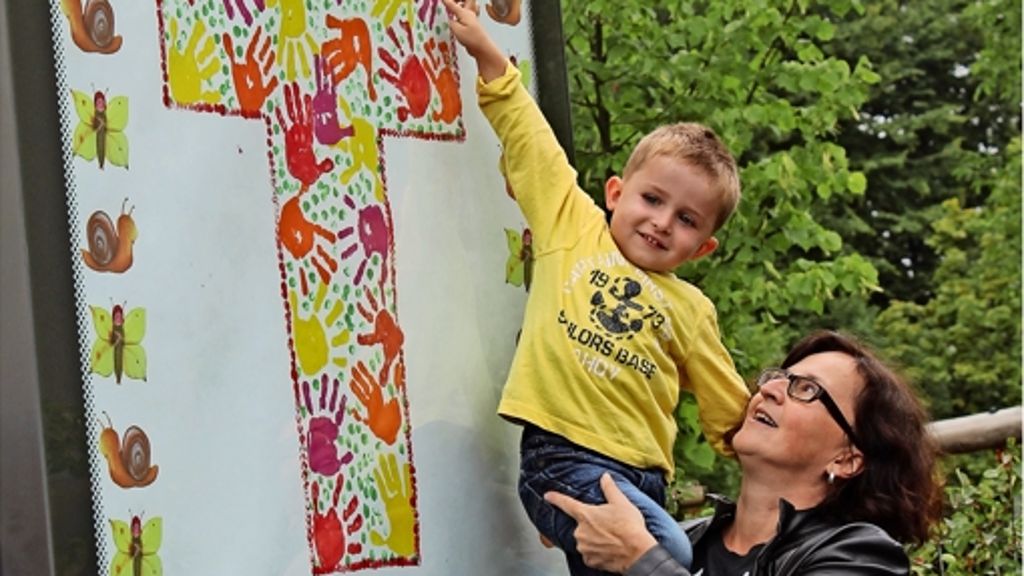 Kunst auf dem Fasanenhof: Junge Künstler äußern ihren Wunsch nach Frieden